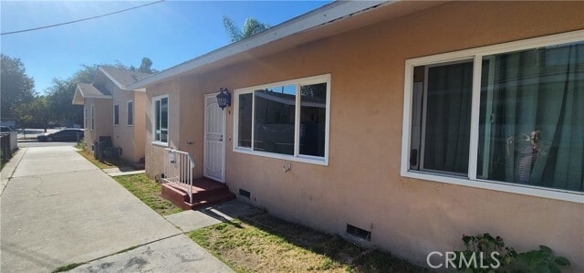 Building Photo - 8424 Beechwood Ave