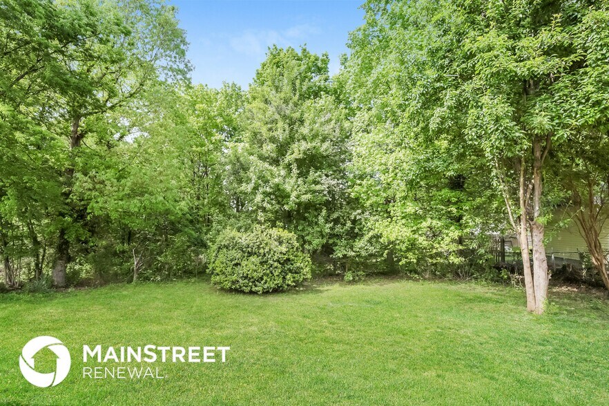 Building Photo - 412 Kirkland St