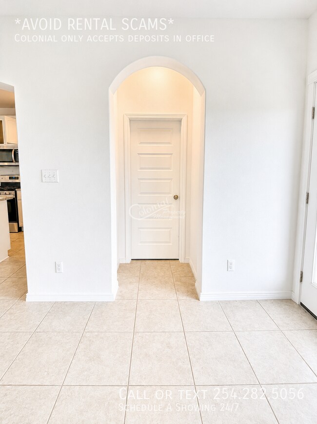 Building Photo - 345 Horsemint Way