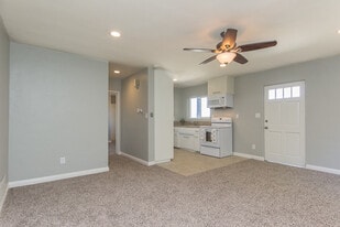 Building Photo - 8060 Lemon Ave
