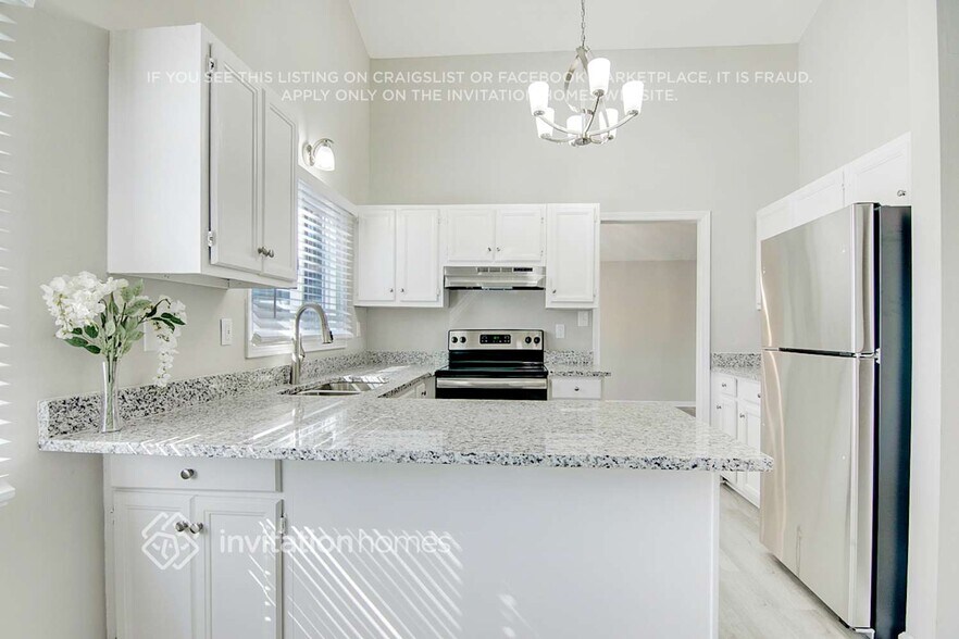 Building Photo - 16 Sunrise Pl