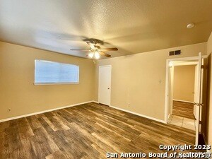 Building Photo - 235 W Silver Sands Dr