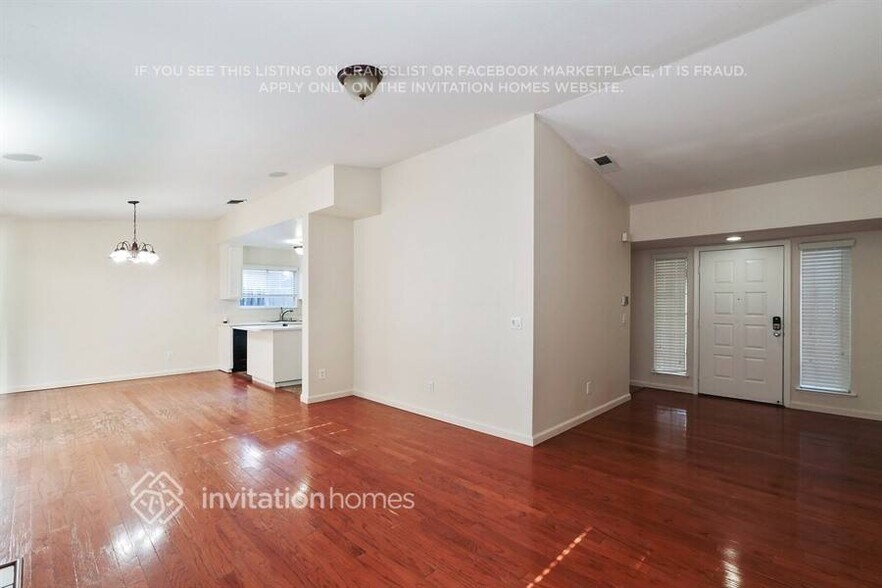 Building Photo - 3509 Rancho Rio Way