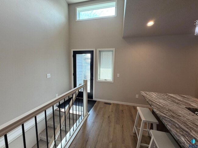 Building Photo - 2607 E Sunburst Dr