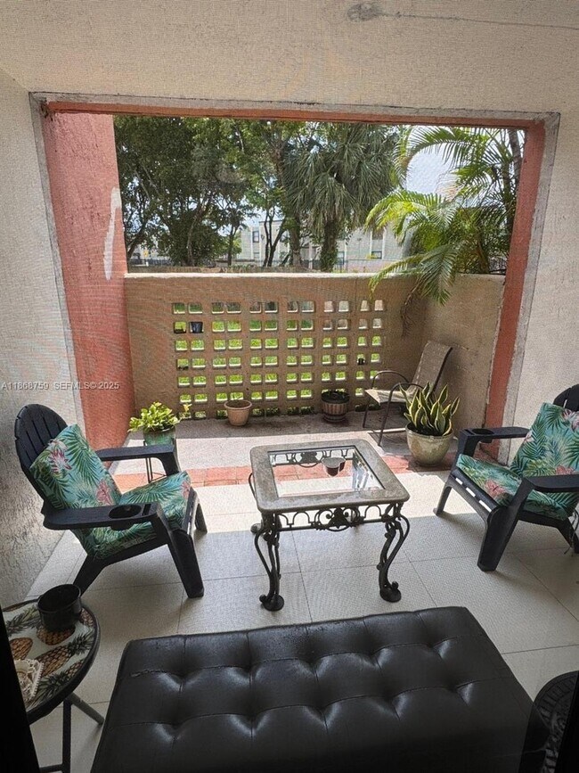 Building Photo - 10245 NW 9th St Cir