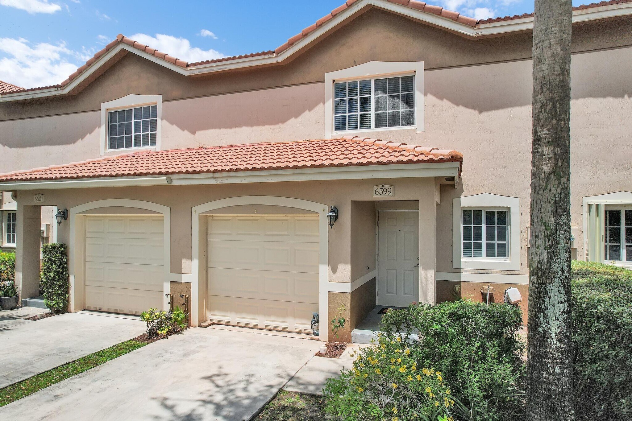 Building Photo - 6597 Old Farm Trl