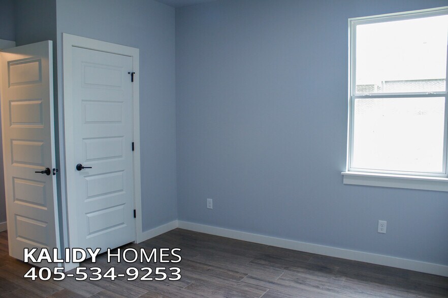 Building Photo - 1716 Kalidy Dr