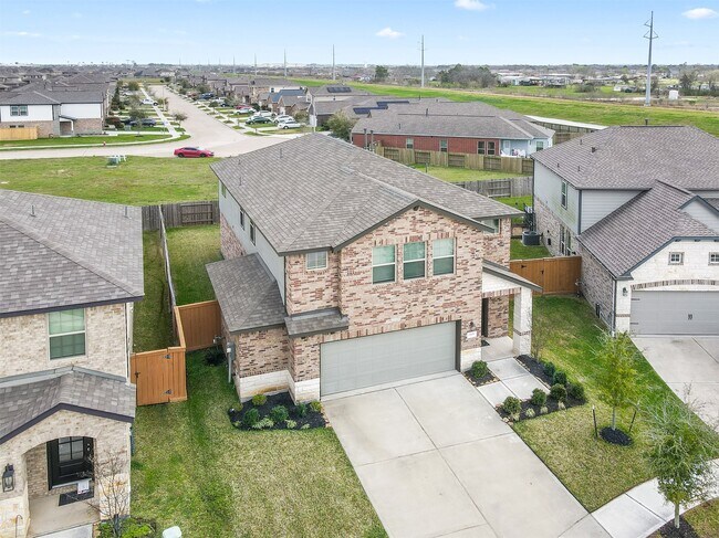 Building Photo - 2108 Sweet Bay Dr