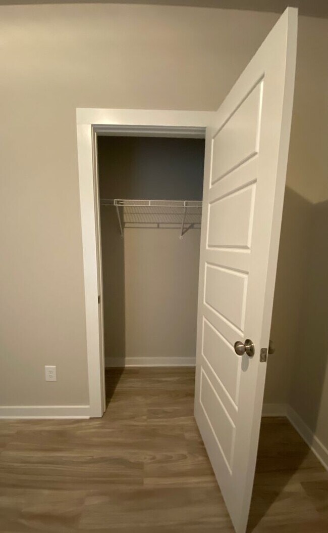 Building Photo - Home for Rent in Jemison, AL!