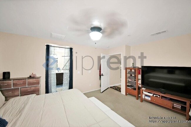 Building Photo - 34142 Dianthus Ln