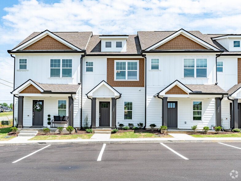 Primary Photo - East Forge Townhomes