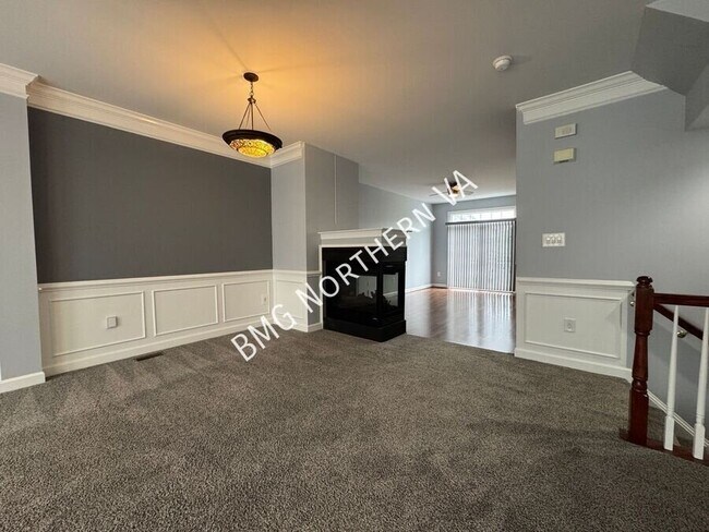 Building Photo - 10673 General Kirkland Dr
