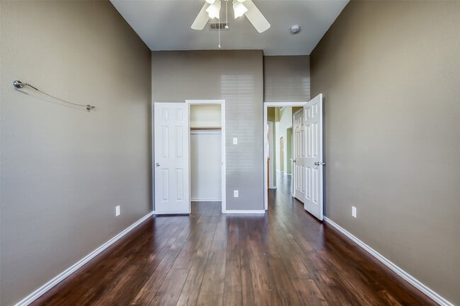 Building Photo - 10091 Summit Run Dr