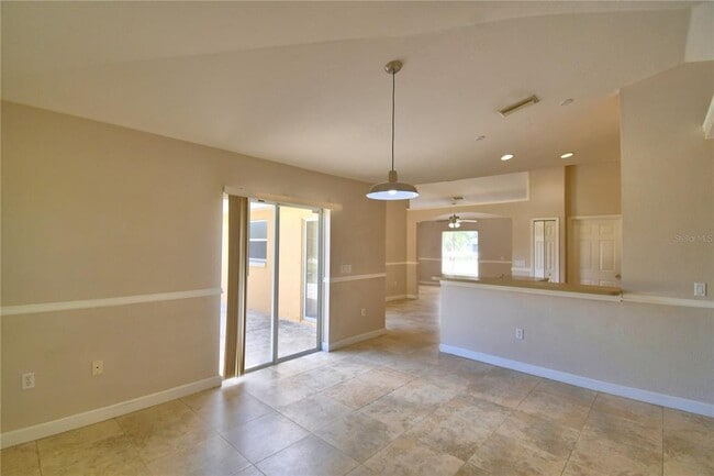 Building Photo - 223 Grouper Ct