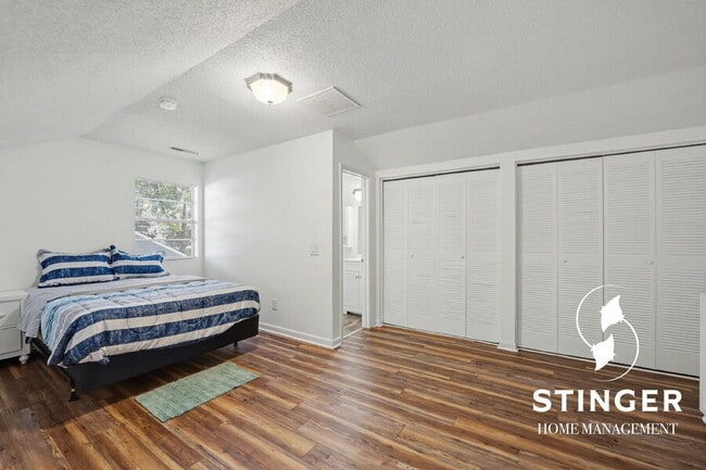 Building Photo - 900 Brotherhood Rd