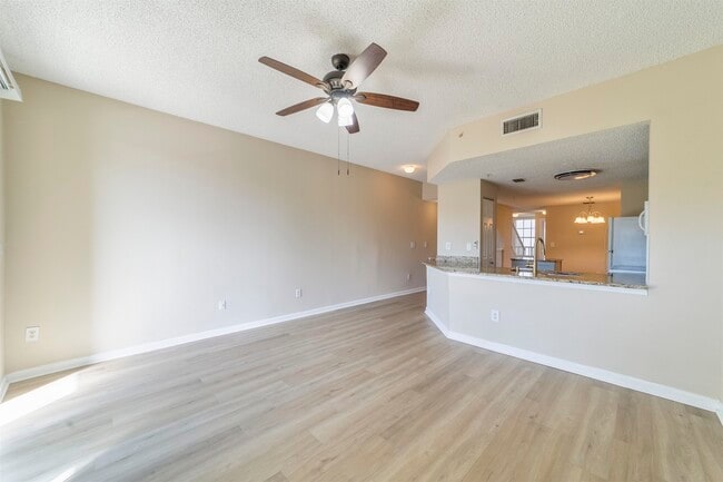 Building Photo - 4000 Grande Vista Blvd