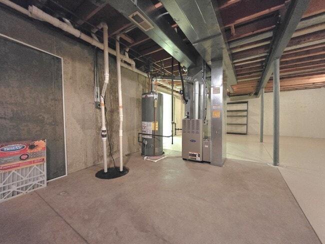 Building Photo - 713 Alsace Ct