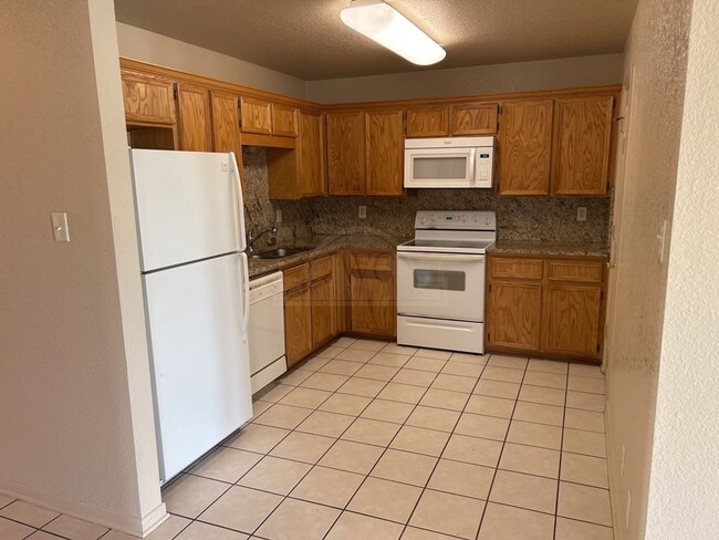 Building Photo - 4704 Pennington Ave