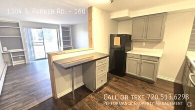 Building Photo - **1 Bedroom, 1 Bathroom Newly Renovated Co...