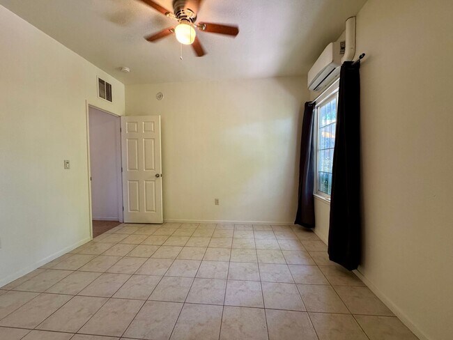 Building Photo - 1382 Estates Dr