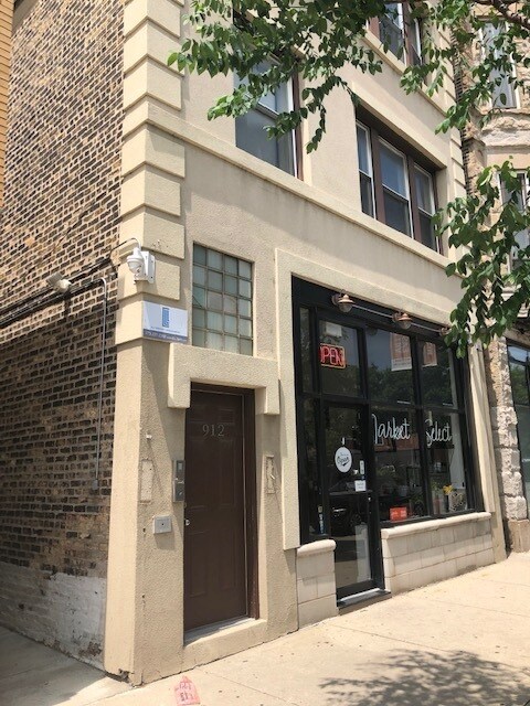 Primary Photo - 912 N Ashland Ave