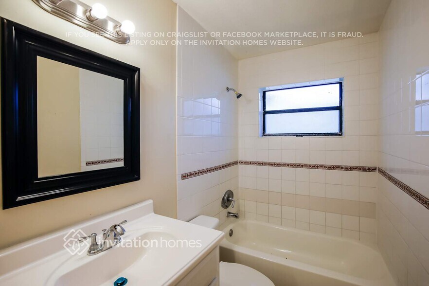 Building Photo - 11171 NW 36th St