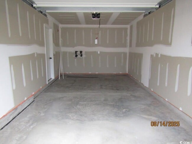 Building Photo - 3006 Northwest Dr