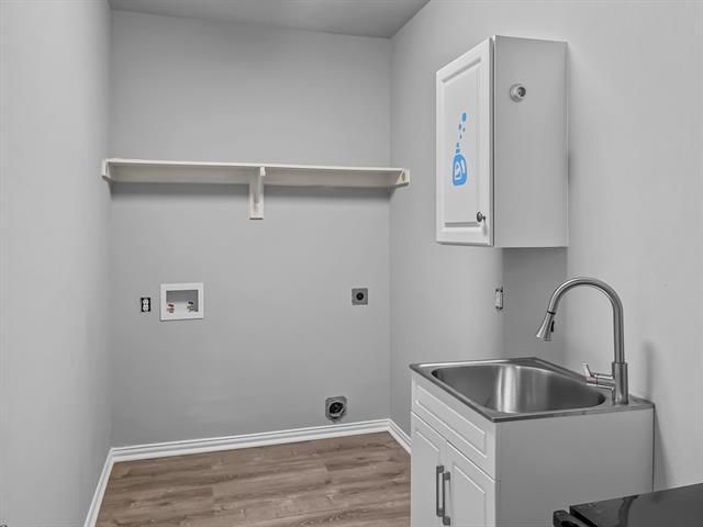 Building Photo - 673 W Talon Dr