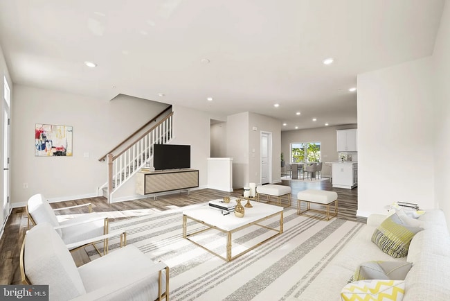 Building Photo - 11 Atkins Dr