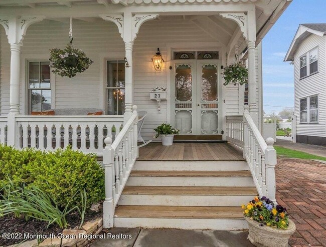 Building Photo - 21 Pearce Ave