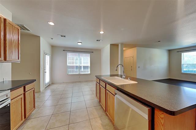Building Photo - 821 Jamie Dr