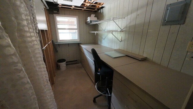 Building Photo - Beautifully remodeled 3 bedroom, 2 bathroom single family in South Nashua