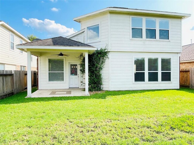 Building Photo - 26906 Henson Falls Dr