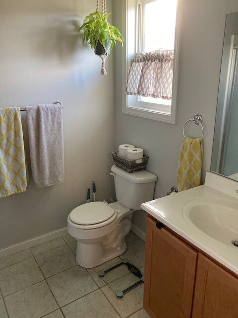 Building Photo - 20963 Honest Ln