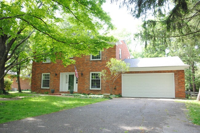 Primary Photo - 9836 Longwood Cir