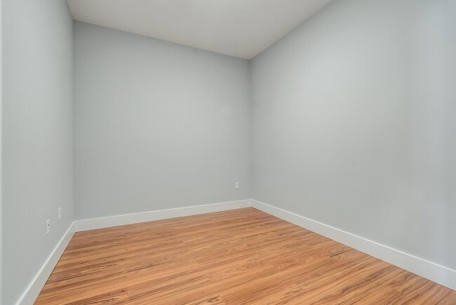 Building Photo - 424 Whiton St