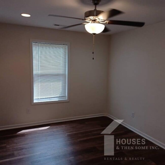 Building Photo - 401 Bramlett Rd