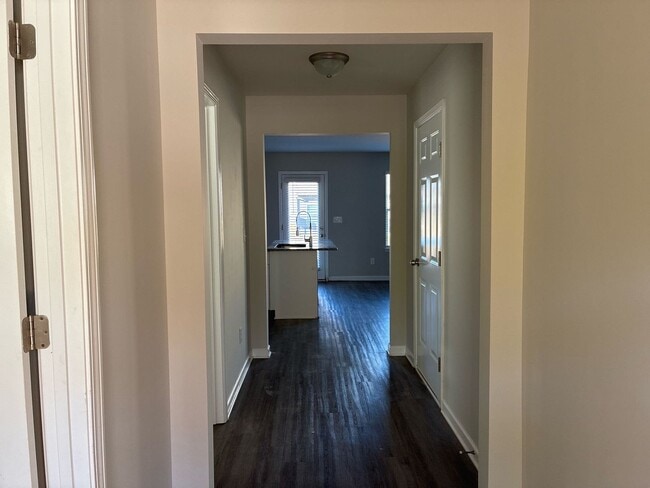 Building Photo - Lovely 3 bedroom 2 bath in Brookdale at Locust Grove Station-Ask about move in specials!