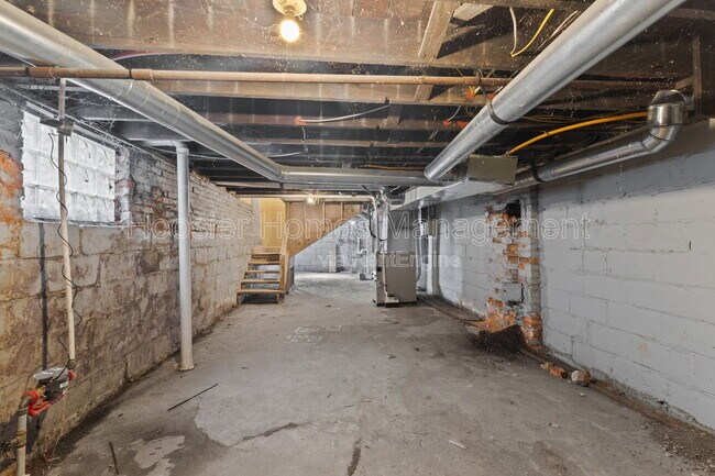 Building Photo - 2918 Ruckle St