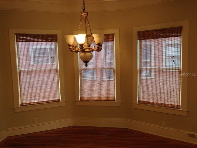 Building Photo - 411 E Livingston St