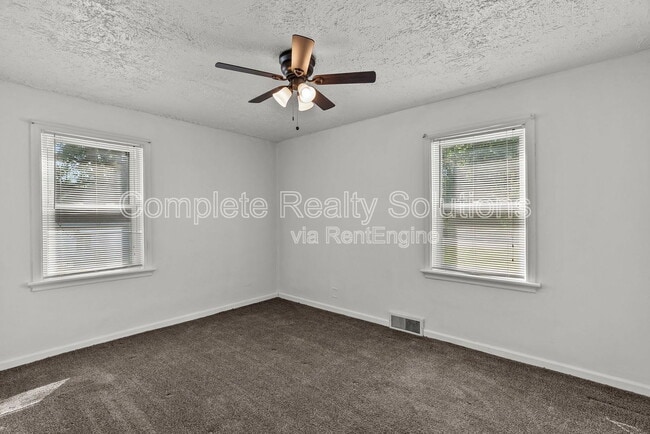 Building Photo - 6605 Barken Ave