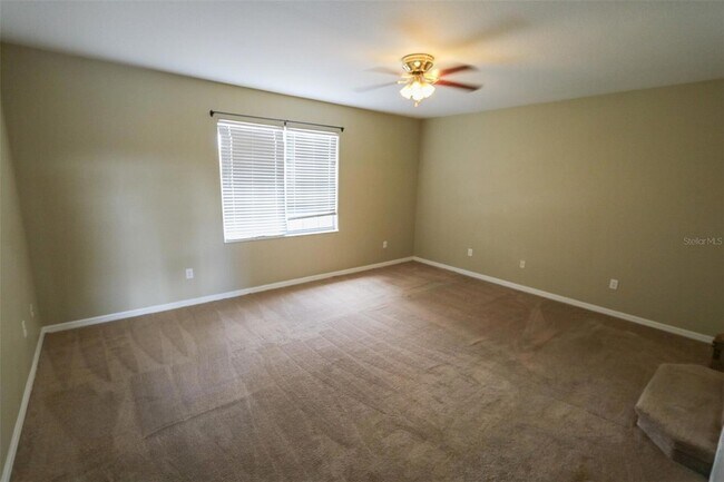 Building Photo - 9018 Pinebreeze Dr