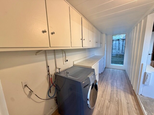 Building Photo - 914 Palma St