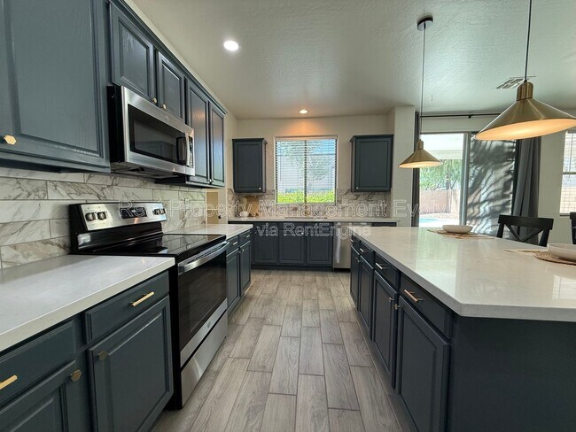 Building Photo - 20858 N 90th Ave