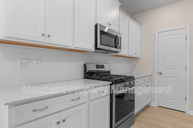 Building Photo - 211 Backstay Ln