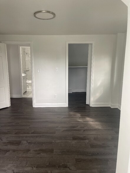 Building Photo - 701 Academy Rd