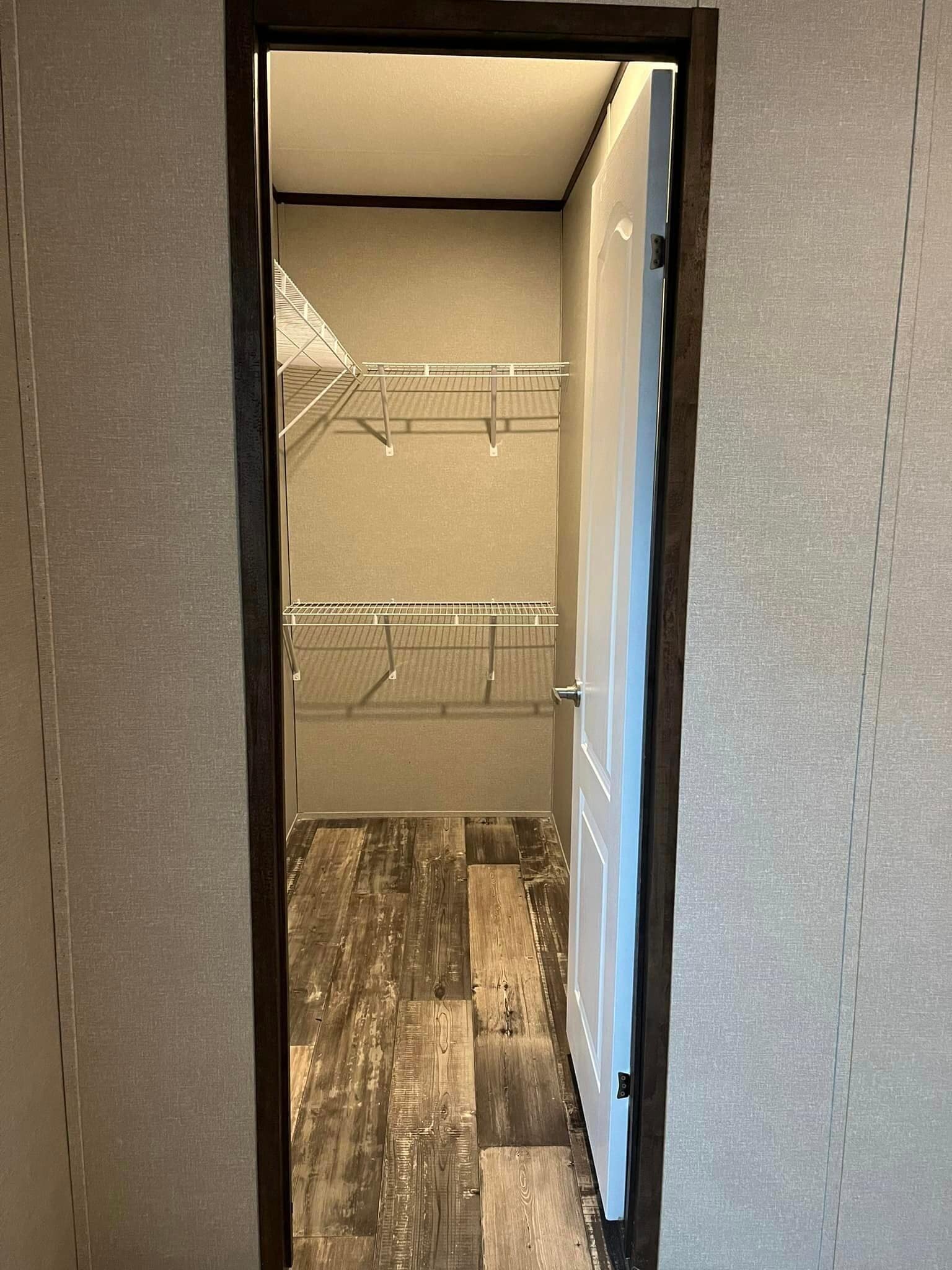 Building Photo - 117 Betty St