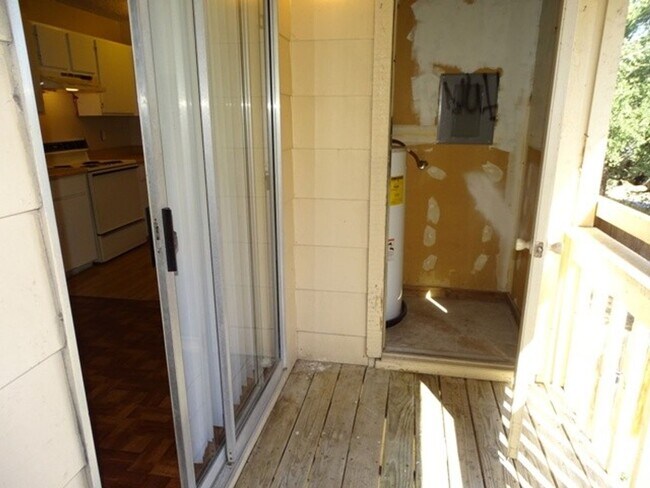 Building Photo - 300 Moursund Blvd