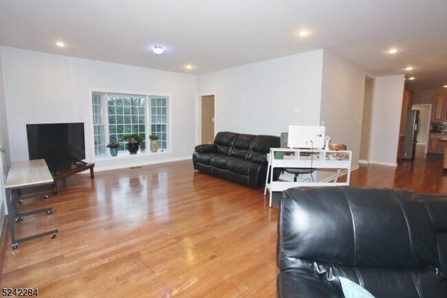 Building Photo - 39 Indian Trail