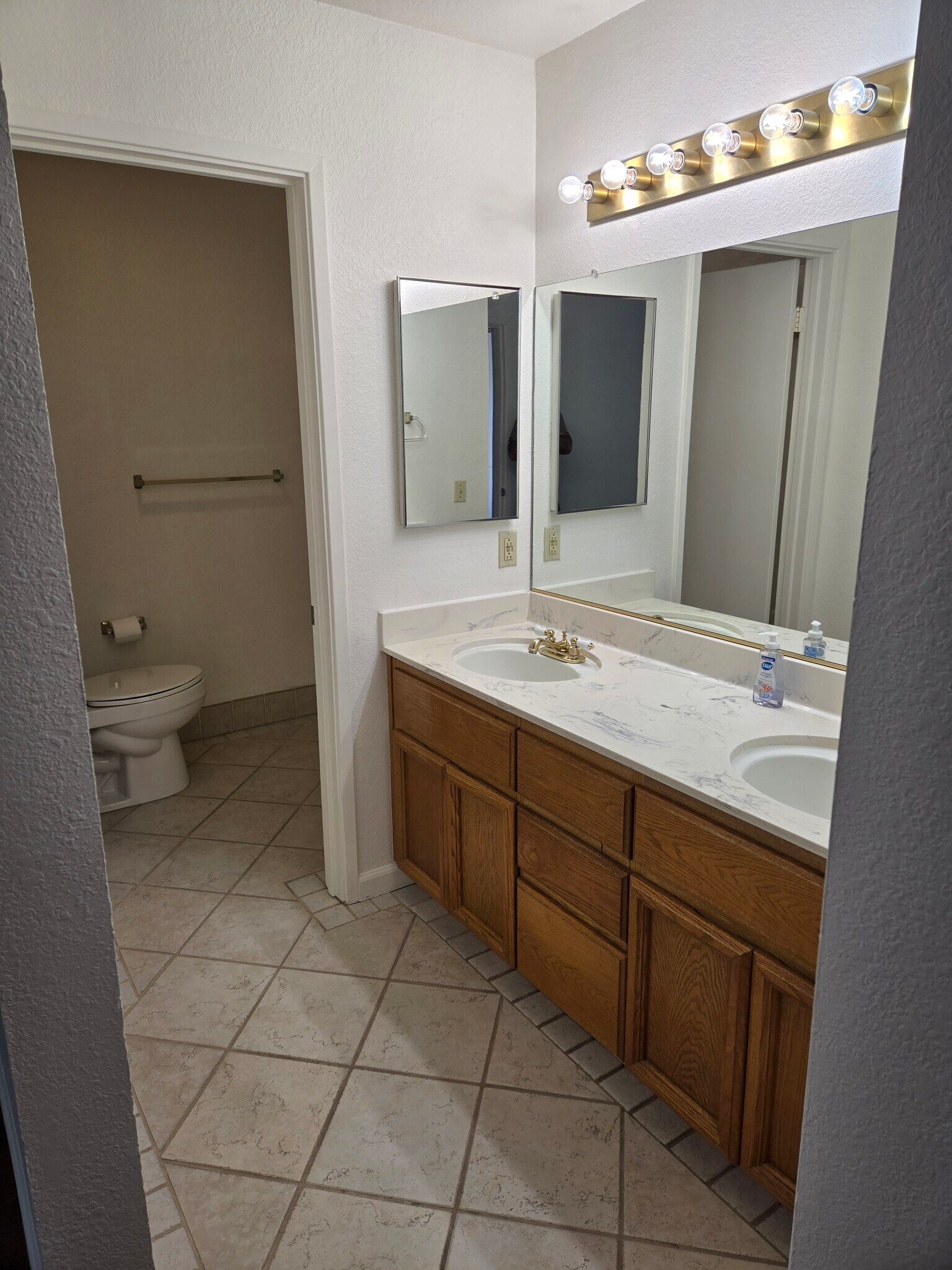 Building Photo - 16989 Sorrel Way